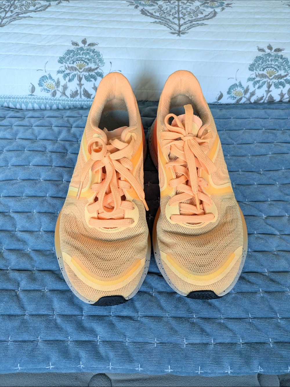 Light Orange Lululemon Blissfeel 2 Size 9 Running Sneakers